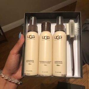 Sheepskin care kit